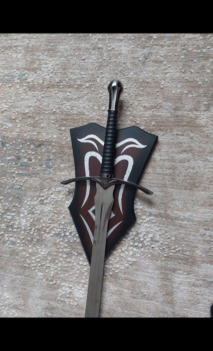 Vând sabie replica "Glamdring" The Hobbit
