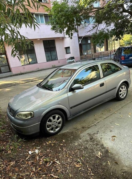 Opel  Astra  1.6