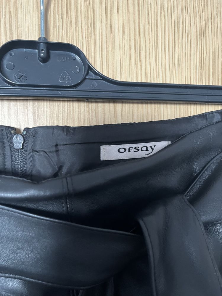 Дамска кожена пола Orsay, размер 40