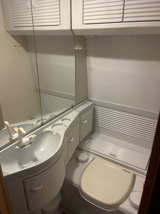 Vând / schimb rulotă kip hy line