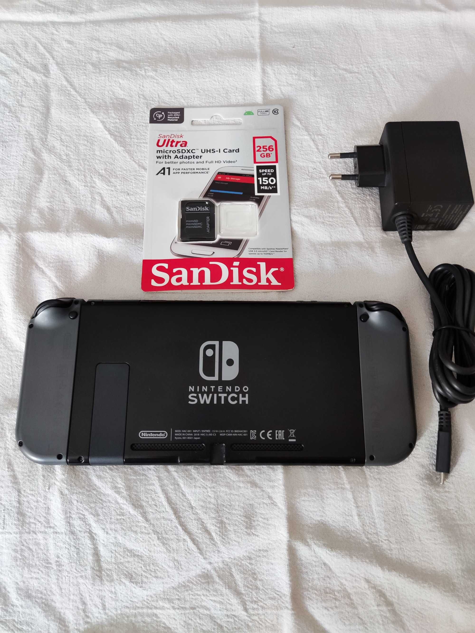 Nintendo Switch modat soft cu SanDisk ultra 256gb impecabil.