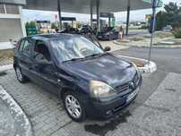 Vând Renault Clio