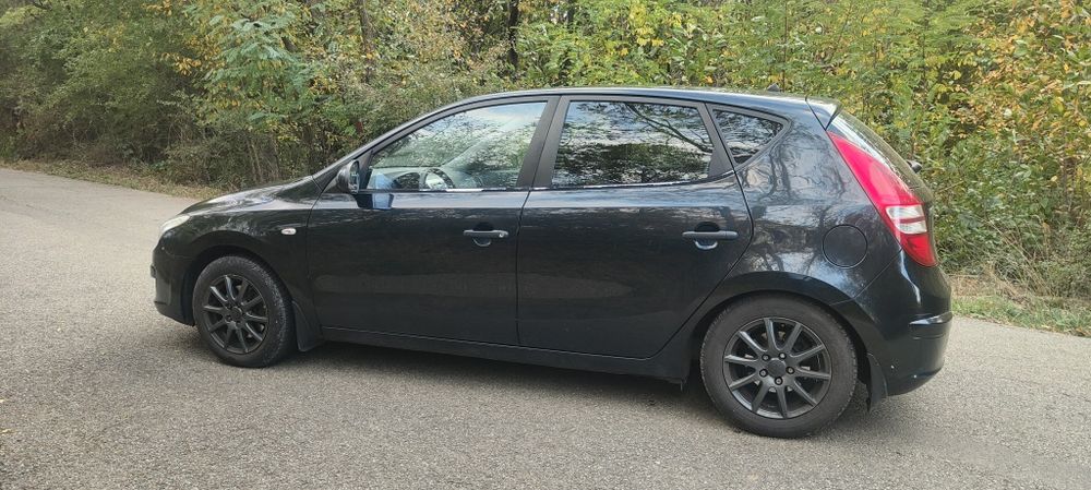 Vând Hyundai i30 2010