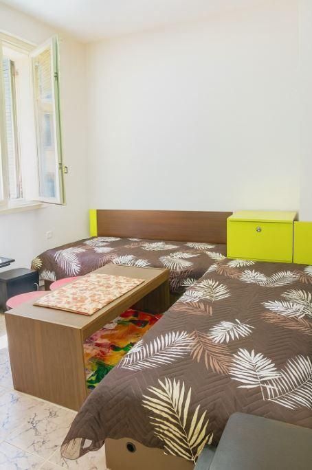 Дава се под наем Едностаен апартамент в Варна, Генералите - 15 кв.м за 224.4 € - Снимка #1