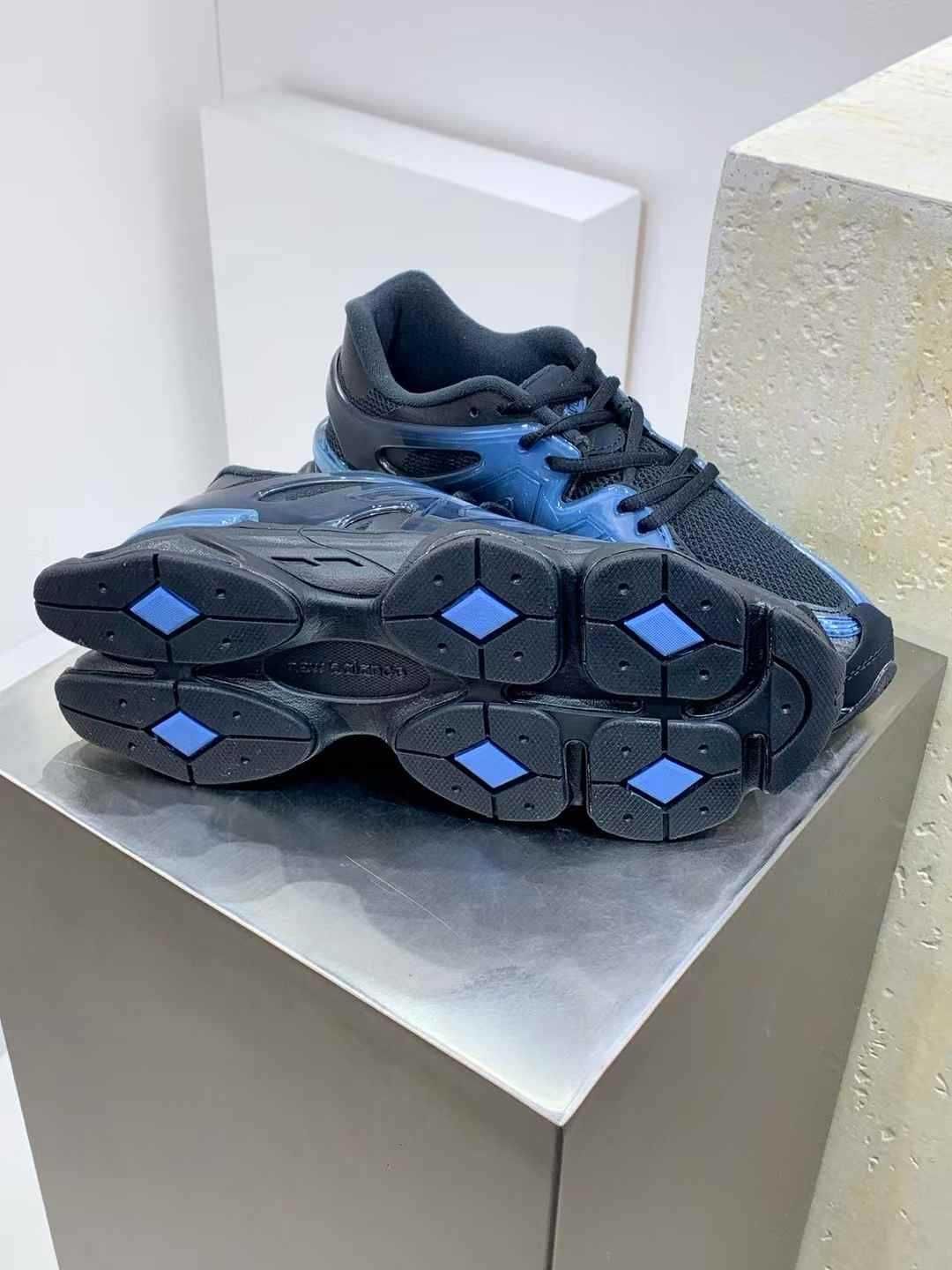 Мъжки маратонки New Balance Black & Navy 9060 нови с кутия