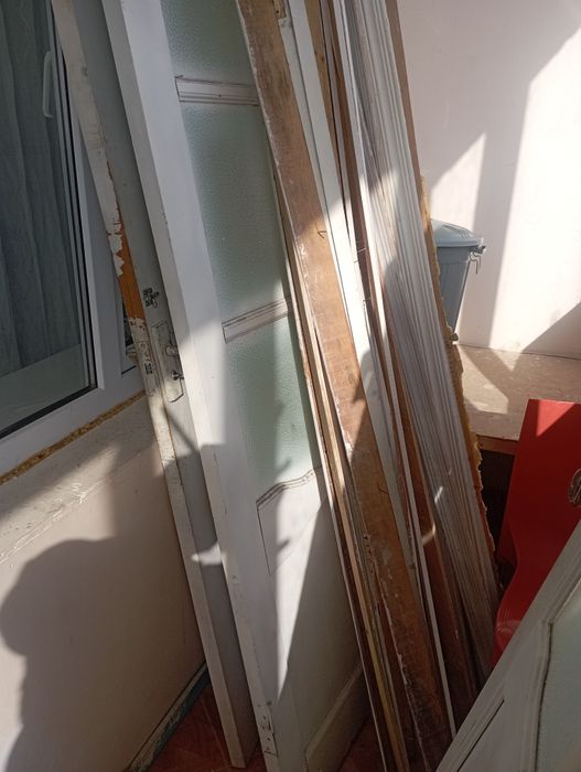 Двери отдам бесплатно