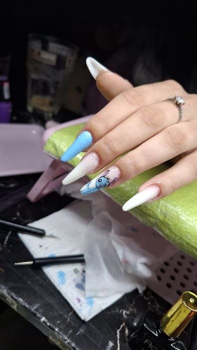 Realizez unghii cu gel in Brașov, am nevoie de modele