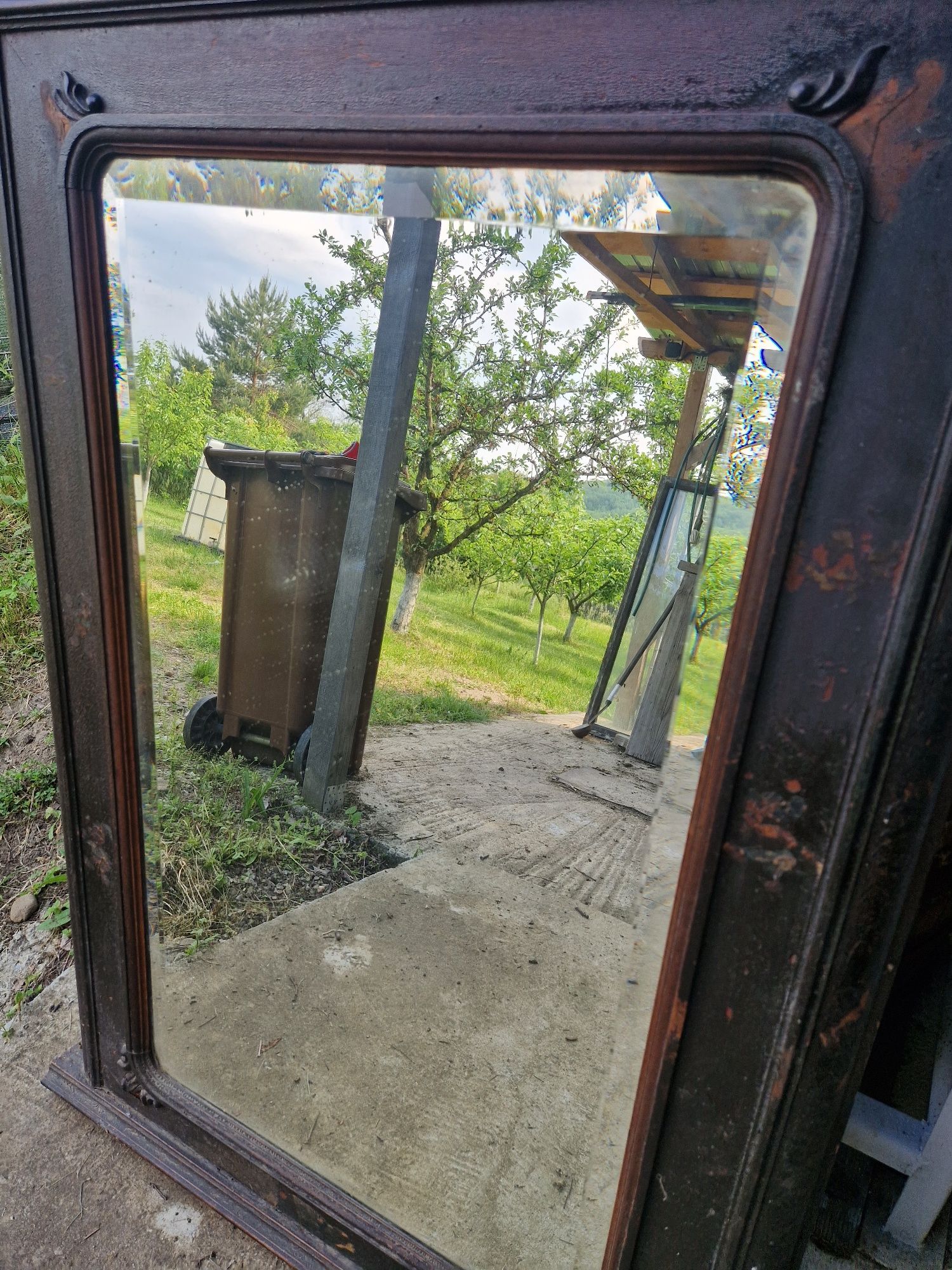 Oglindă veche în lemn de stejar