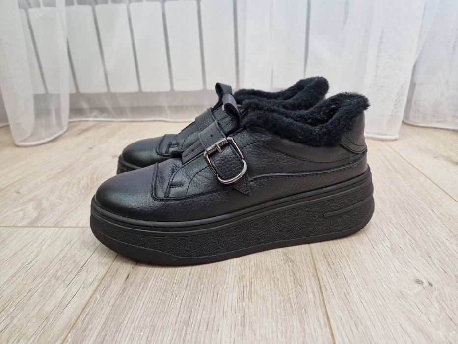 Продам ботинки TUCINO кожа натуральная мех