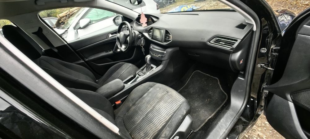 Peugeot 308 1.6 BlueHDI 120hp НА ЧАСТИ