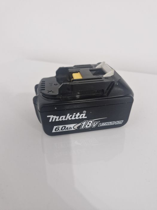 Vand acumulator Makita 18 V 6 Ah