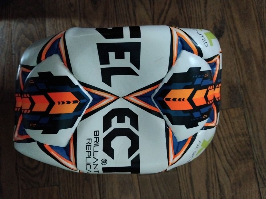 Футболни топки SELECT