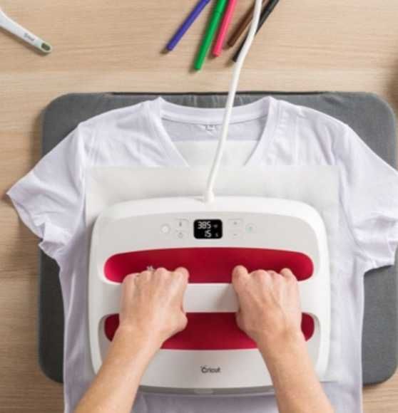Термопреса за печат Cricut EasyPress 2