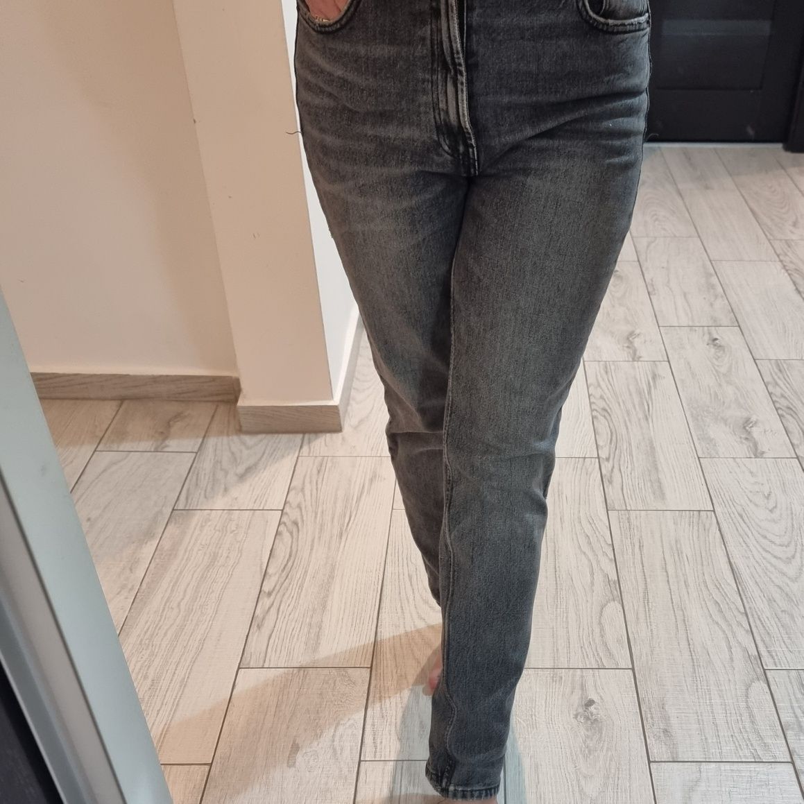 Blugi Zara Mom Fit