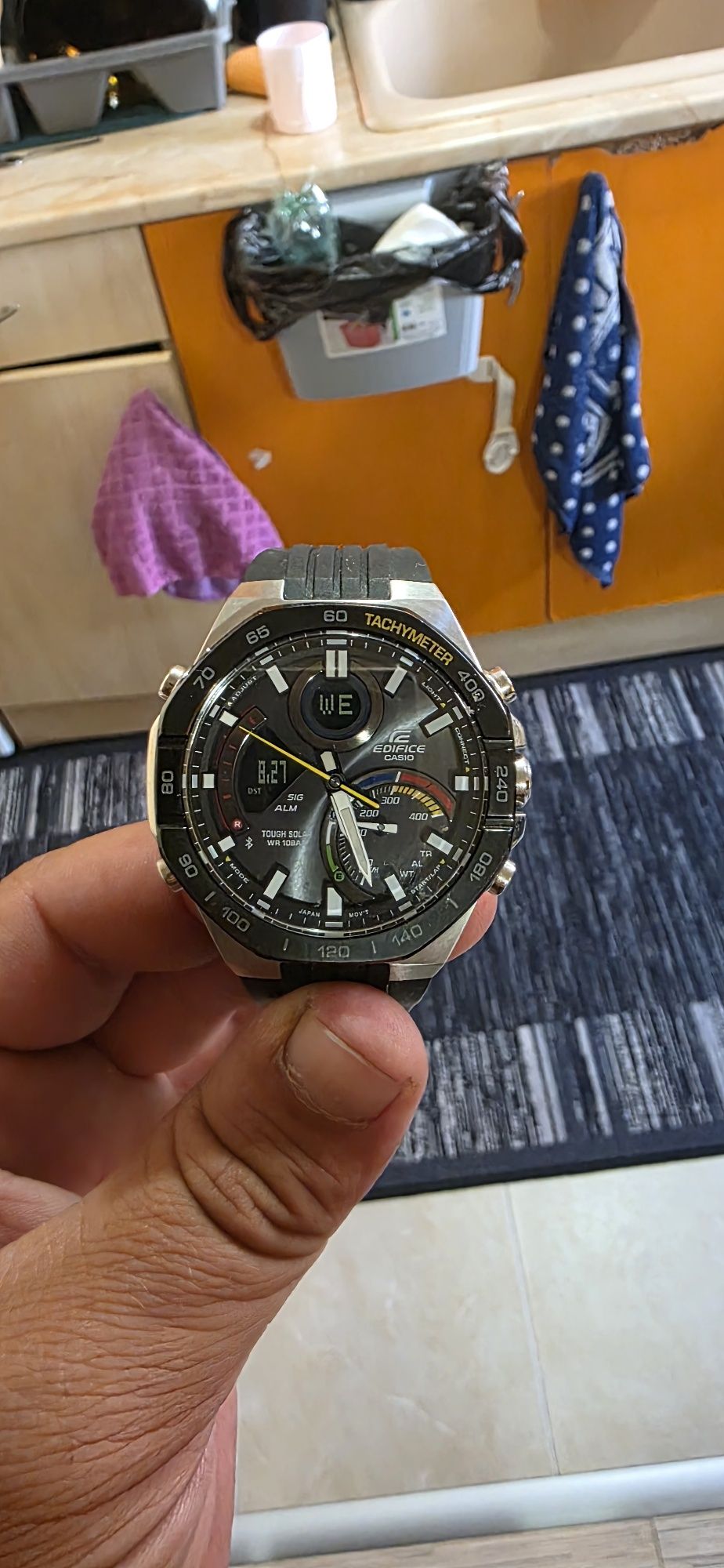 Casio edifise solar