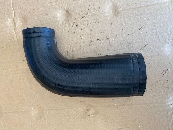 Furtun aer intercooler VOLVO S60 V70 XC70 XC90 S80 2000-2008 08699419