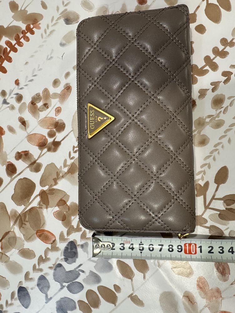 Дамска Портмоне Guess