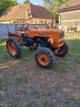 Vând tractor fiat 4x4