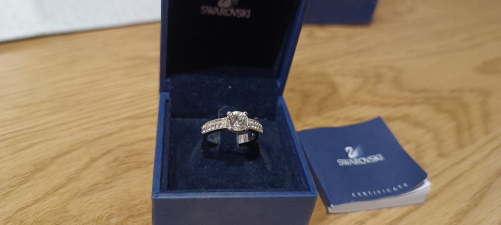 Пръстен Swarovski