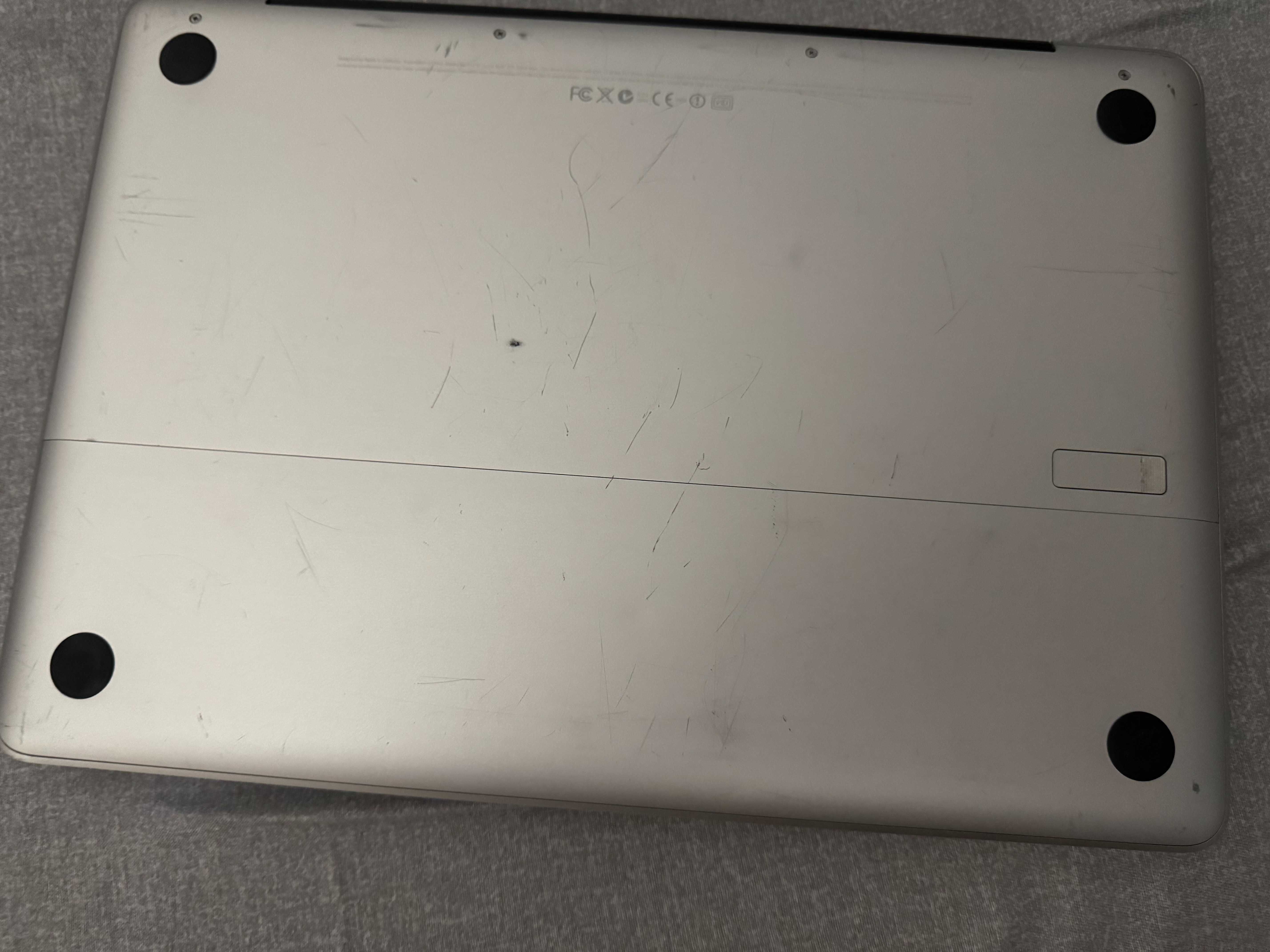 Apple MacBook 5.1  (13 inchi, aluminiu, late 2008 )