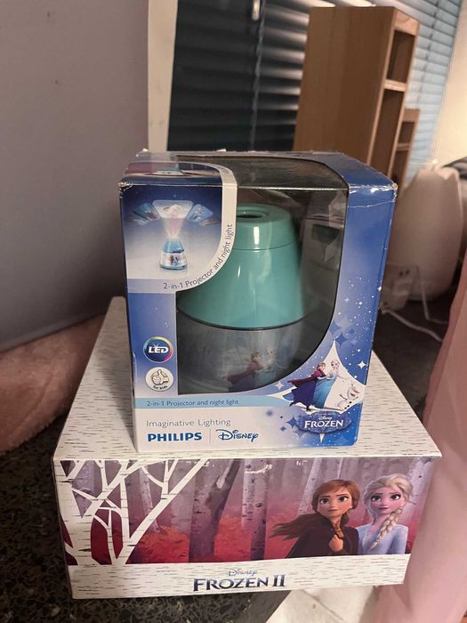 Детска лампа прожектор Елза и Анна FROZEN