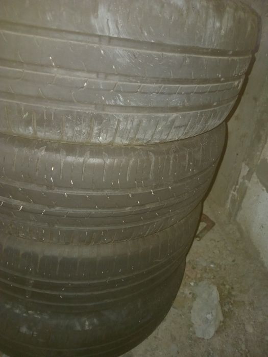 Anvelope de vara 185,60r15 stare buna