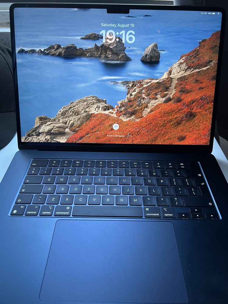 Macbook M3 15 midnight в гаранция