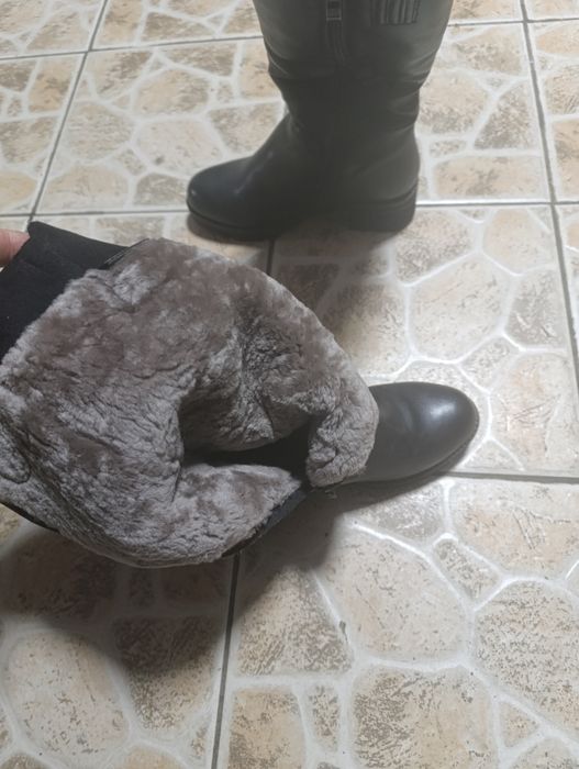 Зимние женские сапоги