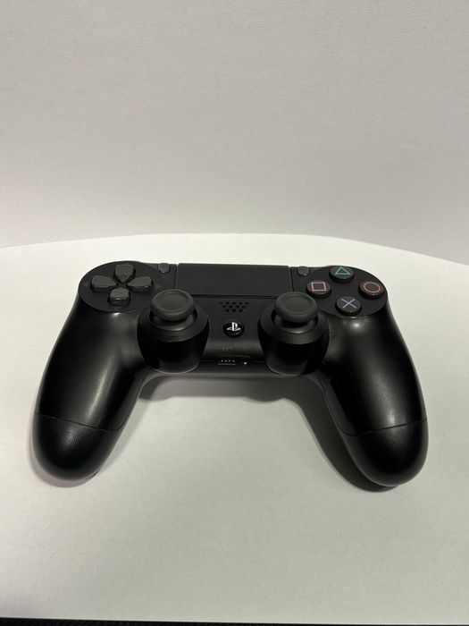MDM vinde: Controller PS4/Maneta PS4, Negru.