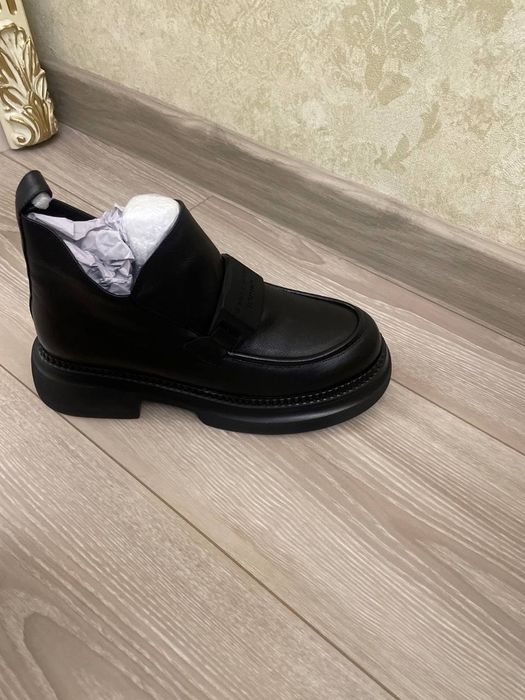 Ботинки коженные