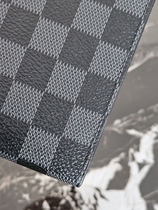 Portofel Louis Vuitton - Nou în Cutie