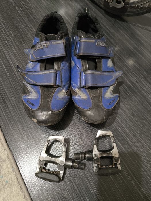 Продаются контакты с велотуфлями