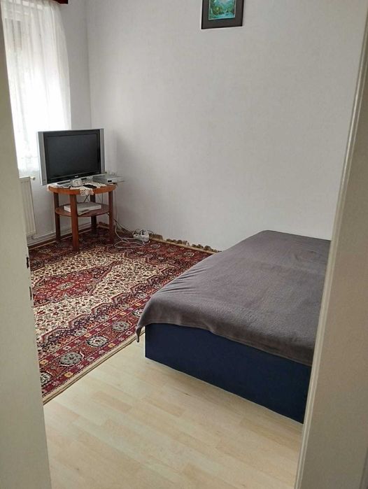 Casa de vânzare, zona centrala & spatiu comercial inclus