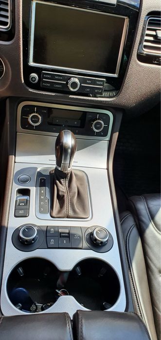 VW Touareg masina personala ingrijita