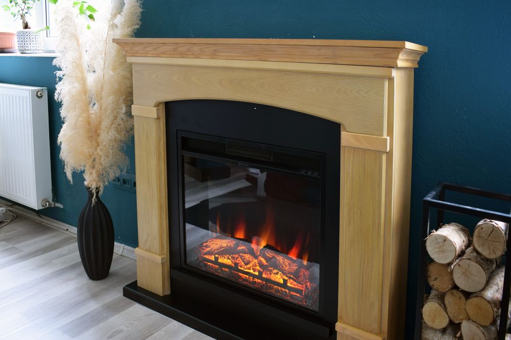 Semineu electric TAGU Helmi, cu focar electric inclus