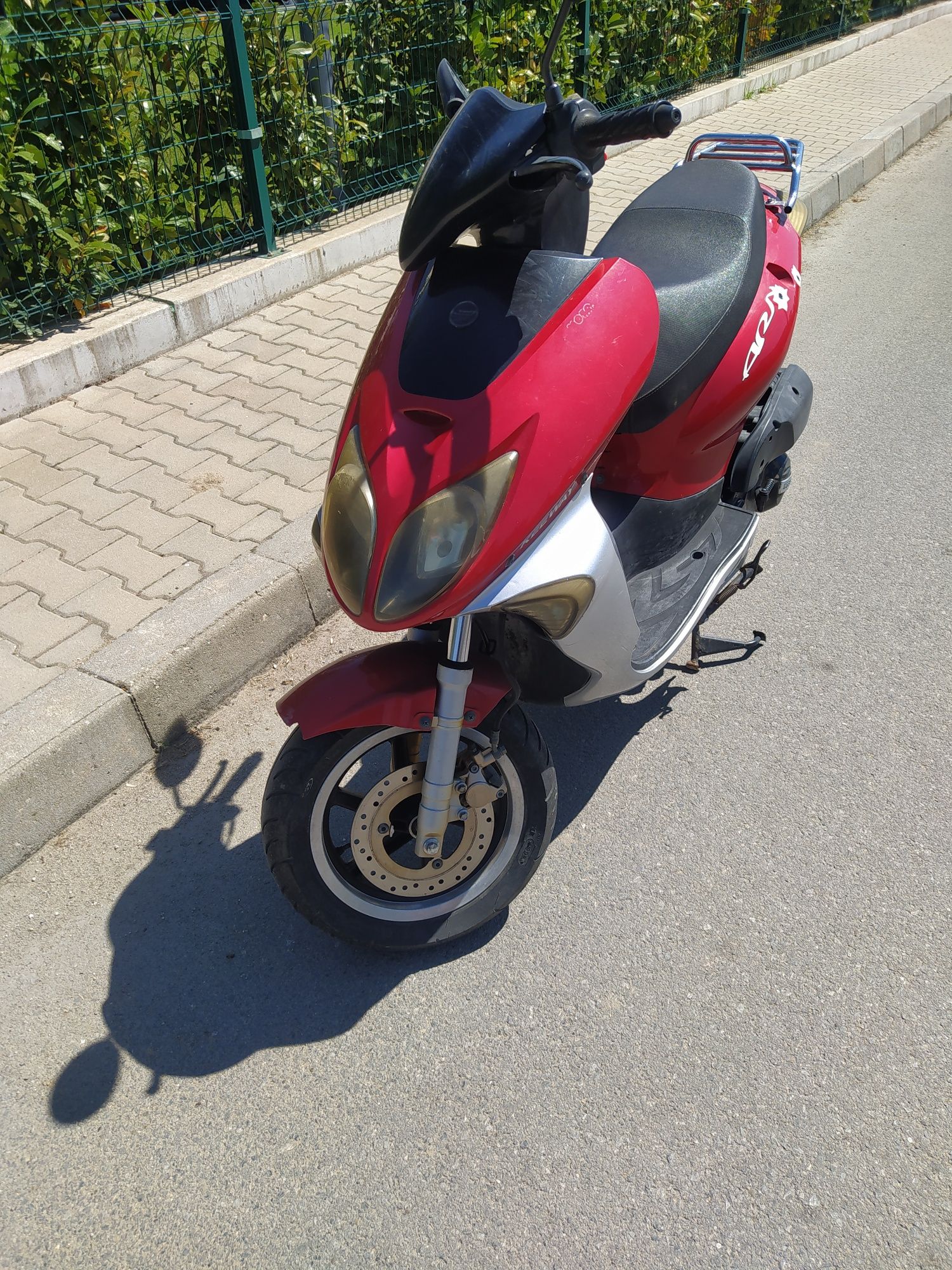 Продавам скутер KEEWAY arn 125