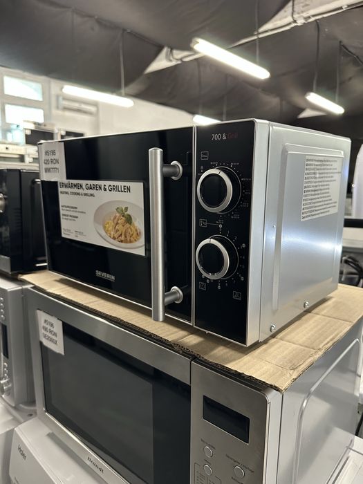 Cuptor cu microunde cu funcție de grill Severin MW 7771