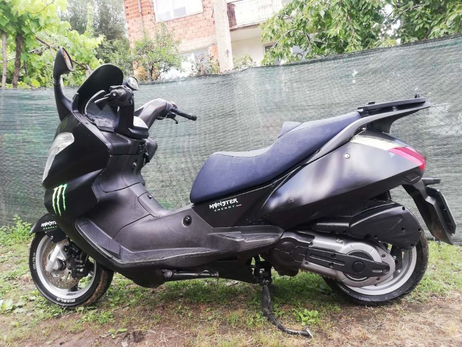 Мотоциклет, Скутер Априлиа Атлантик 125/200/250/500Aprilia Atlant