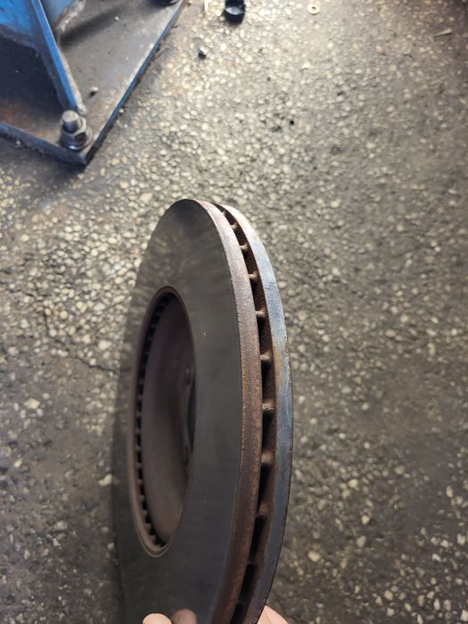 Vând discuri de frână OEM Ford Focus 3