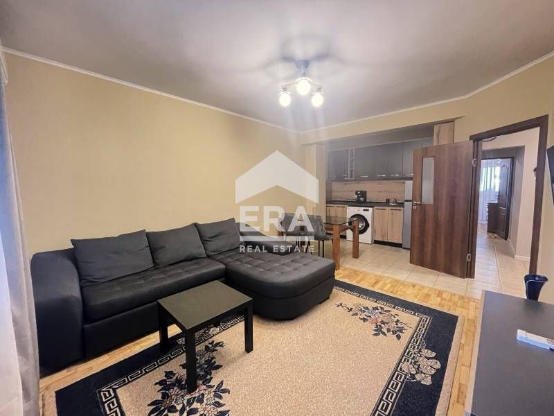 Двустаен, ремонтиран и новообзаведен апартамент под наем, в тухлена сг