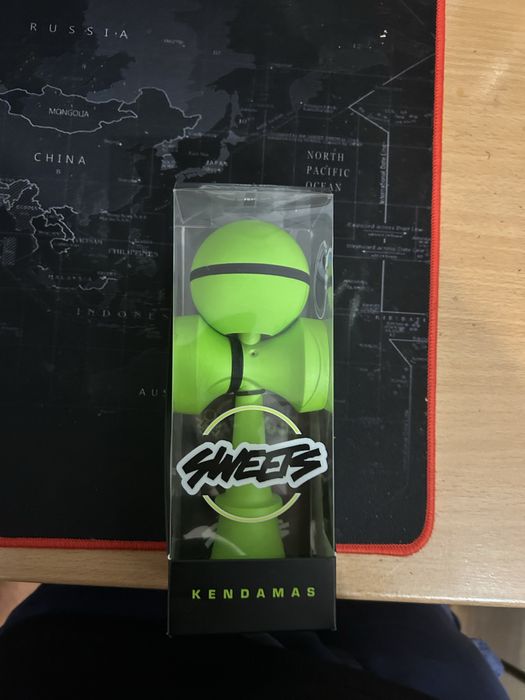 Kendama SWEETS Glow Green