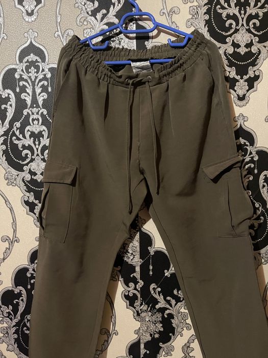 Pantaloni cargo verzi