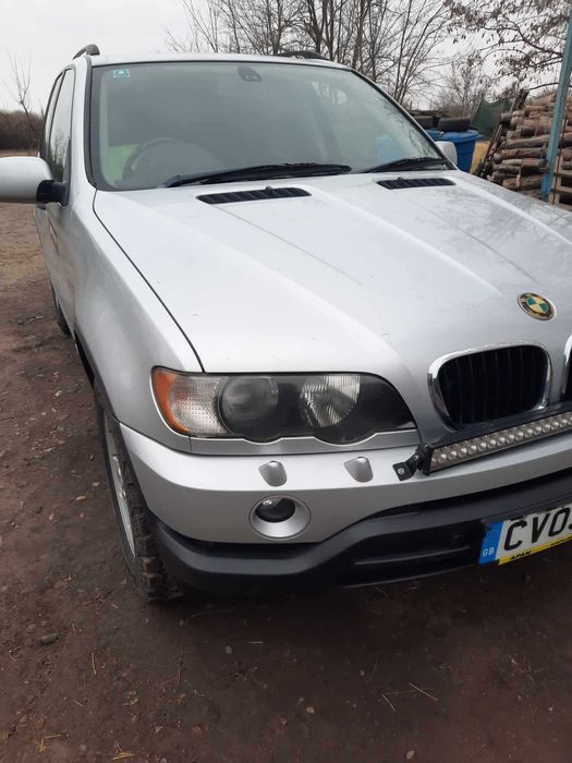 VÂND BMW X5, 3.0 sau schimb cu un alt SUV 4x4 cu cutie automată