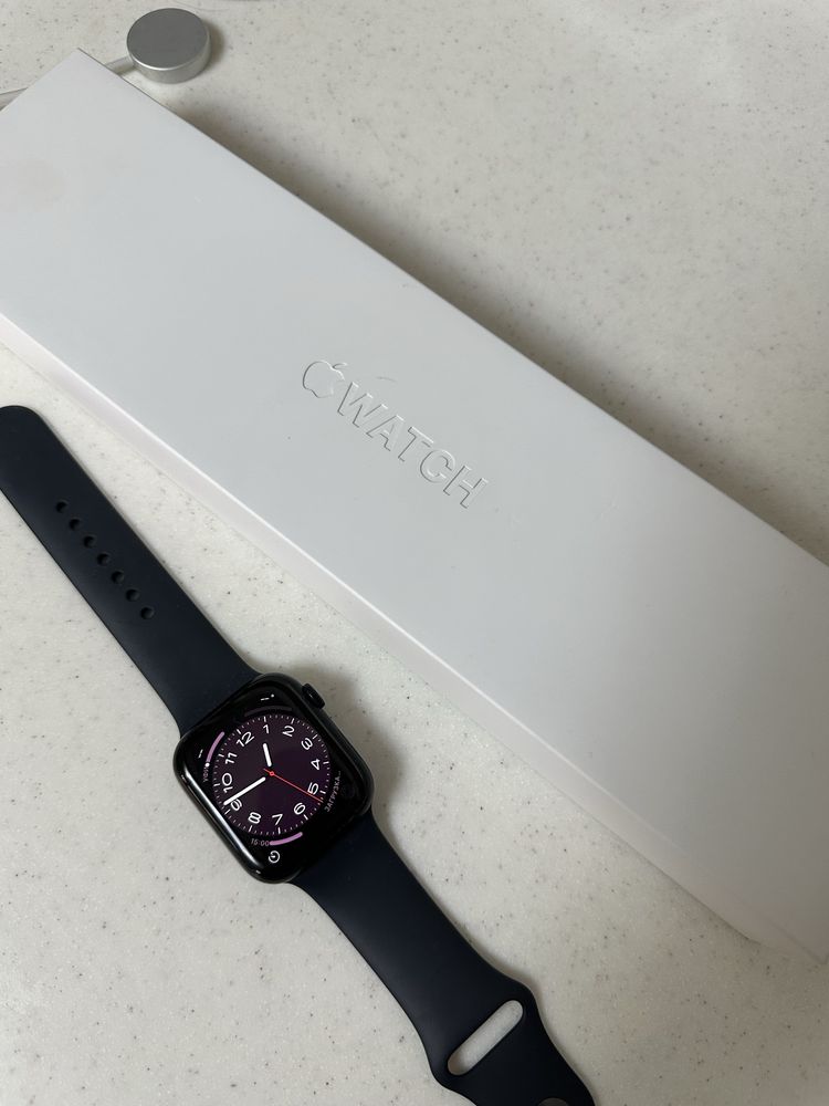 Продам Смарт-часы Apple Watch 45м ОРИГИНАЛ!