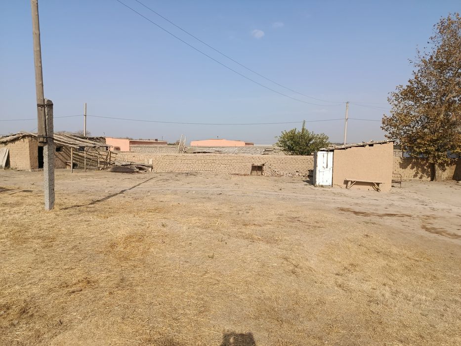 Yer sotiladi 37 sotix