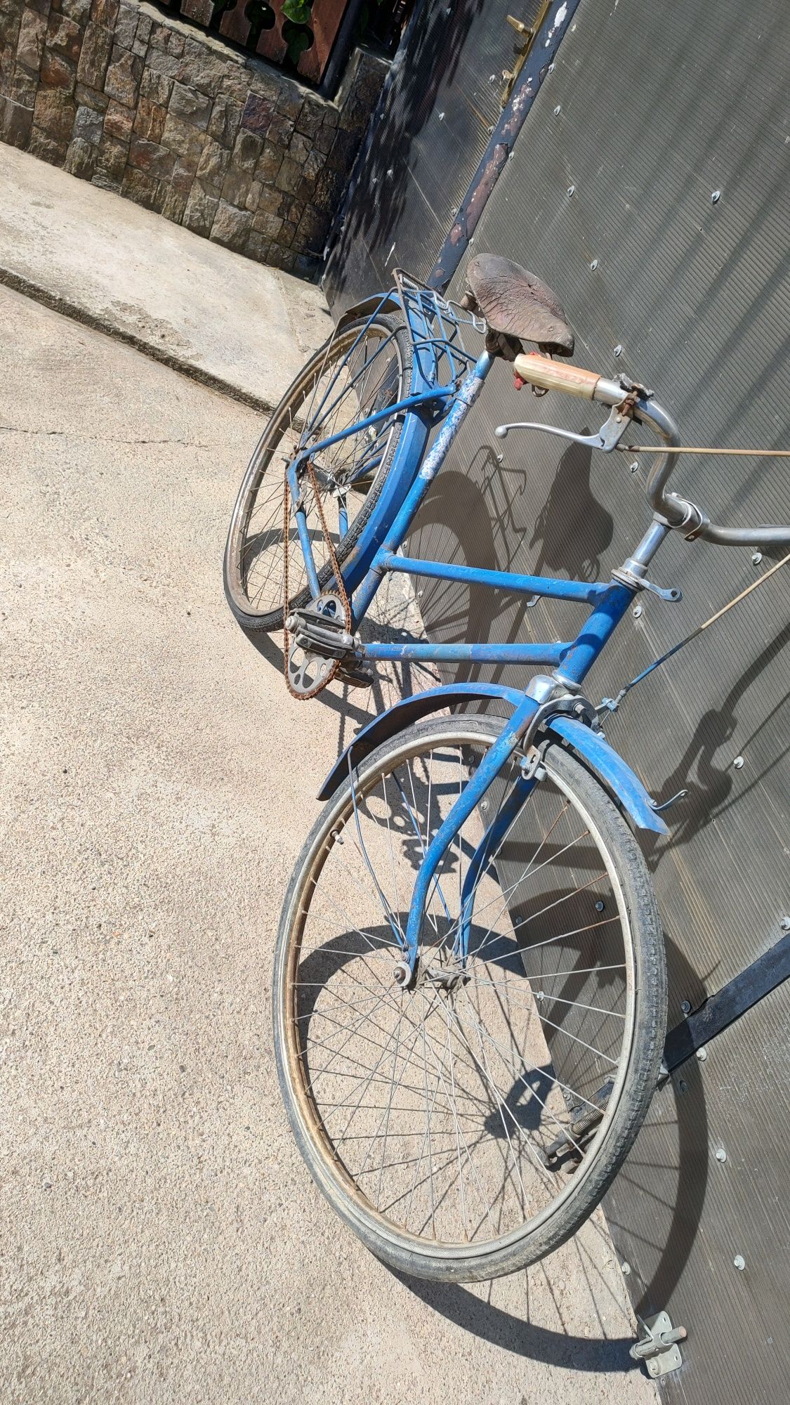 Vând bicicleta veche Ucraina