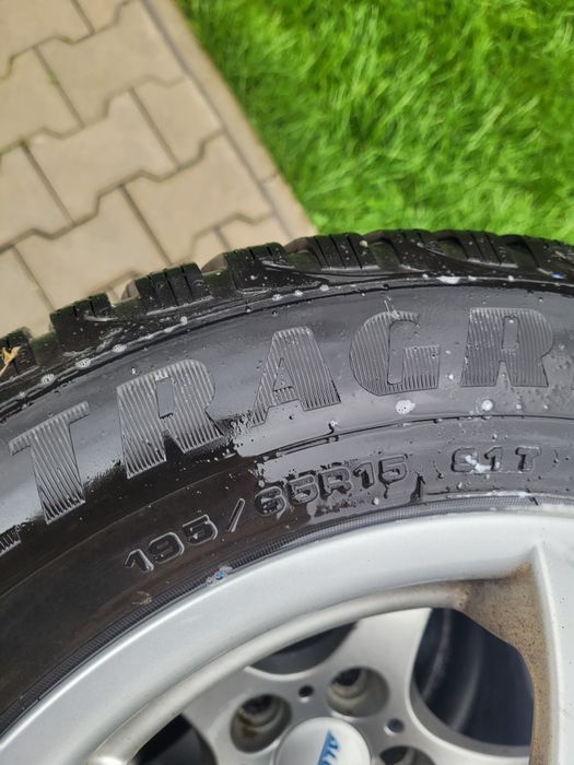 Jante de aluminiu cu anvelope de iarna 195 65 R15