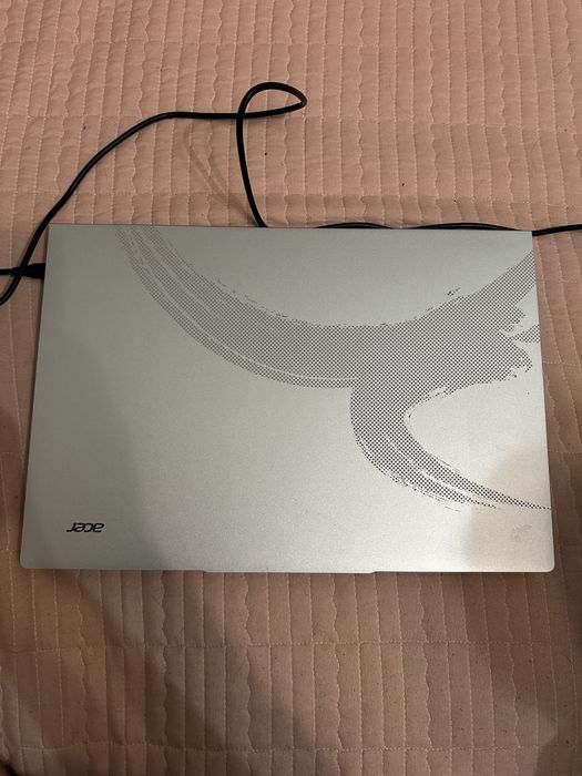 Продам ноут Асер Core i5  SSD - 1 trb