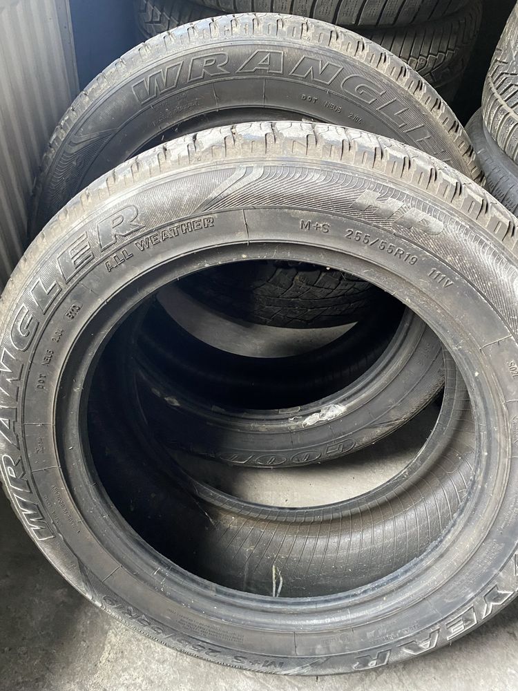 Vand 2 anvelope all weather 255/55R19