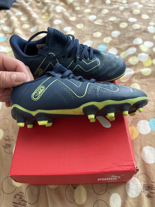Ghete fotbal Puma FUTURE PLAY FG/AG JR